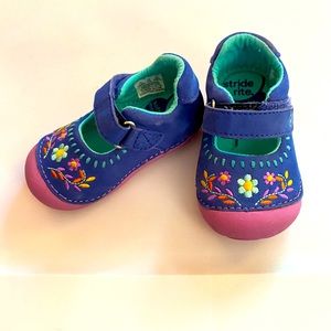 Stride Rite Soft Motion Size 4.5 M